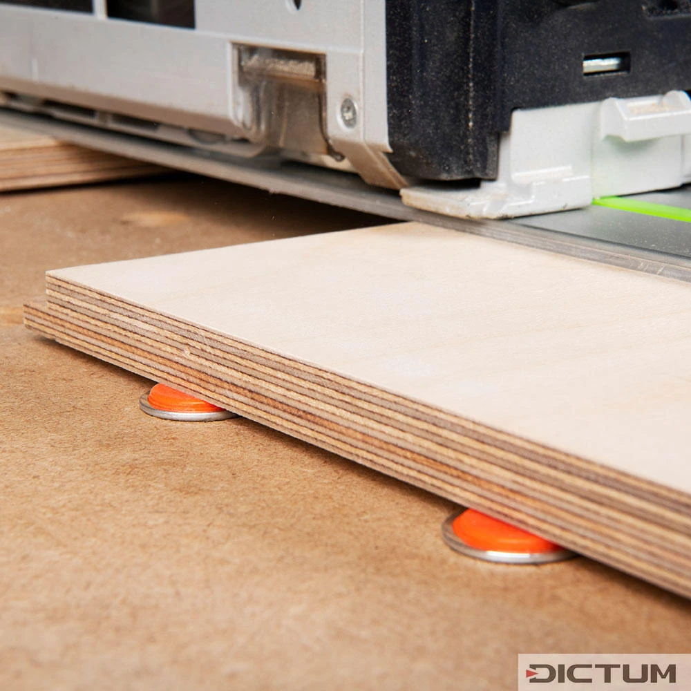 Jeu De Valets D’établi Antidérapants De Protection UJK -Outils Serie Boutique 745216 04 A WE 8 UJK Anti Slip Protection Dogs Set WZ jpg